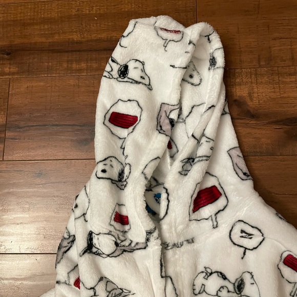 Peanuts sleeping snoopy hooded robe s/m or l/xl - Picture 3 of 4